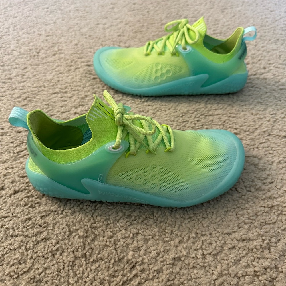 VivoBarefoot Motus Strength- Beach Glass